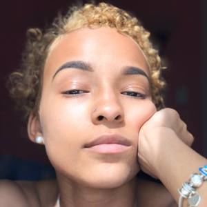 Meet your Posher, Akira